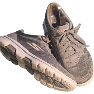 Skechers Women's  Gray and White Sneaker Size 8 EUC